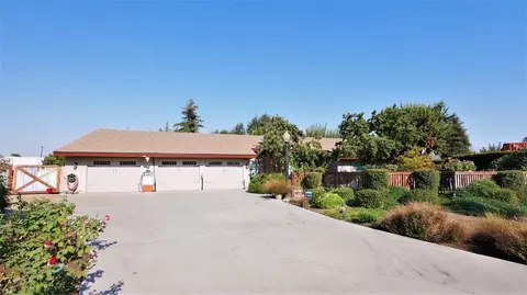 113 2nd St, Clovis, CA 93612 photo 1
