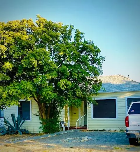 360 Coolidge St, Coalinga, CA 93210 photo 1