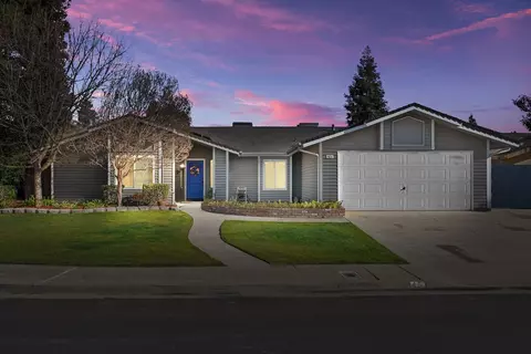 45 Cypress, Clovis, CA 93611 photo 1