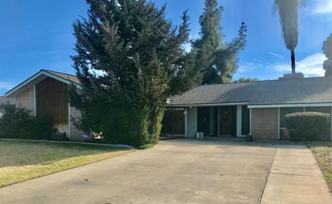 583 E Hazelwood Dr, Lemoore, CA 93245 photo 1