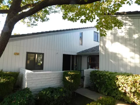 1758 Tollhouse Ln, Clovis, CA 93611 photo 1