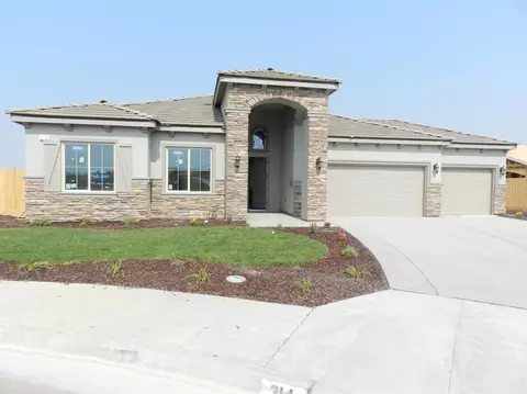 646 Pinnacle Dr W, Madera, CA 93636 photo 1