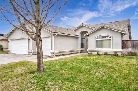 108 Asilomar Dr, Madera, CA 93637 photo 1