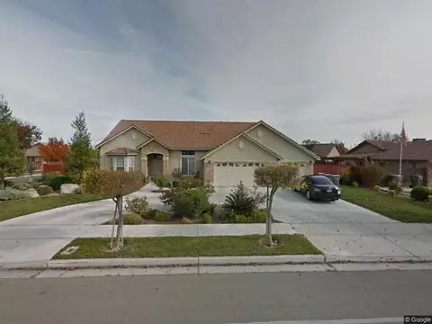 322 S Siskiyou Ave S, Kerman, CA 93630 photo 1