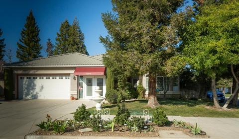 2373 Deauville Cir, Clovis, CA 93619 photo 1