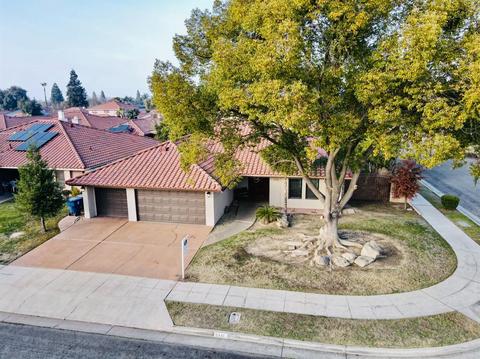 2441 Meadowrest Way, Madera, CA 93637 photo 1