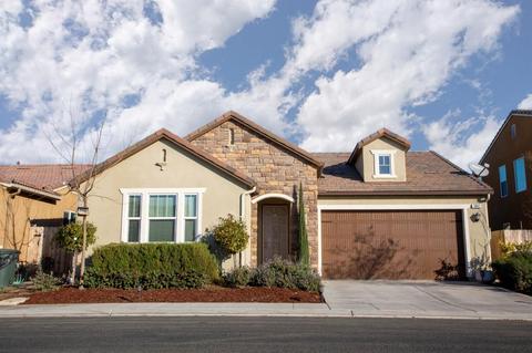 3841 Joaquin Ave, Clovis, CA 93619 photo 1