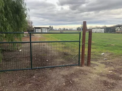 23375 Avenue 14, Madera, CA 93637 photo 1