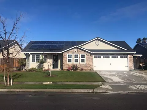 2744 Sequoia Ave, Sanger, CA 93657 photo 1