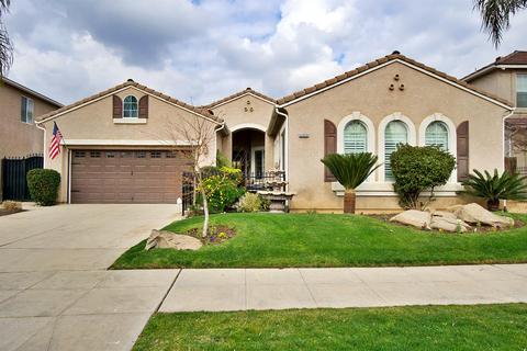 2333 Deauville Cir, Clovis, CA 93619 photo 1