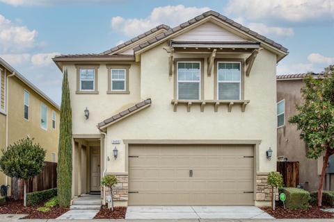 3493 Elevations Way, Clovis, CA 93619 photo 1