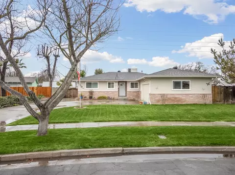 2811 E Fedora Ave, Fresno, CA 93726 photo 1