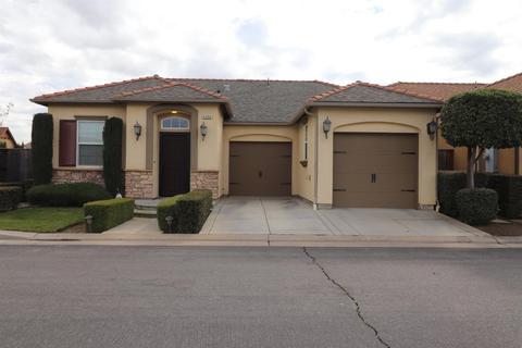 4268 Serena Ln, Clovis, CA 93619 photo 1