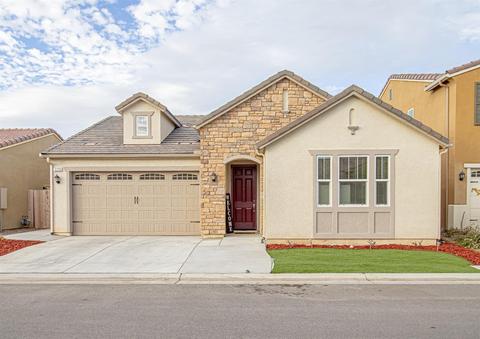 2235 Lombard Ln, Clovis, CA 93619 photo 1