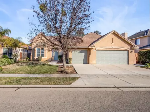 565 Greenfield Ave, Clovis, CA 93611 photo 1