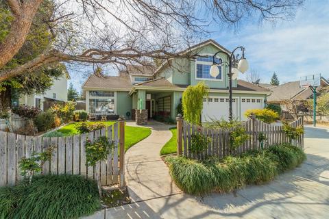 1698 Goshen Ave, Clovis, CA 93611 photo 1