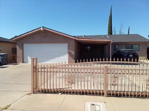 613 James Way, Madera, CA 93638 photo 1