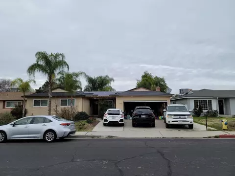 2612 Renn Ave, Clovis, CA 93611 photo 1