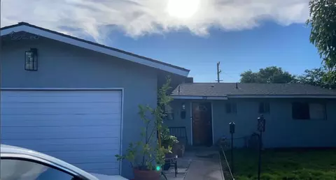 914 S Cole Ave, Clovis, CA 93612 photo 1