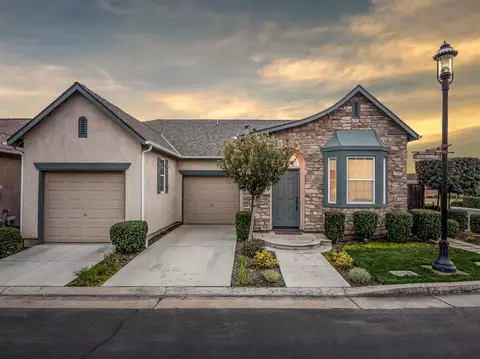 1654 Glen Kippen Ln, Clovis, CA 93619 photo 1