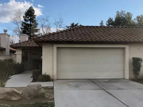 110 Prince Ln, Madera, CA 93637 photo 1