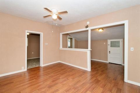 909 Dewitt Ave, Clovis, CA 93612 photo 1