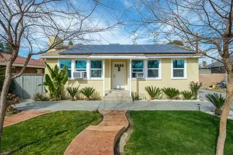 40 E Adams Ave, Fowler, CA 93625 photo 1
