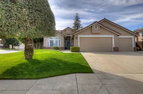 922 N Filbert Ave, Clovis, CA 93611 photo 1