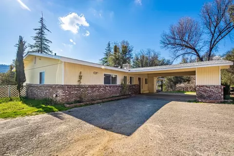 39601 Highview Dr, Oakhurst, CA 93644 photo 1