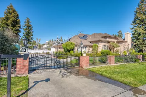 505 W Alluvial Ave, Clovis, CA 93611 photo 1