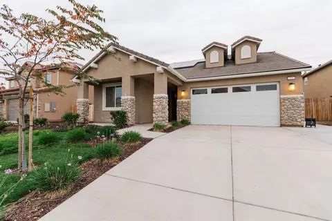 501 Mesa Dr S, Madera, CA 93636 photo 1