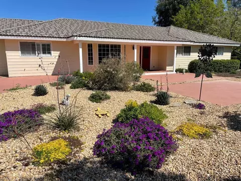 10746 N Armstrong Ave, Clovis, CA 93619 photo 1