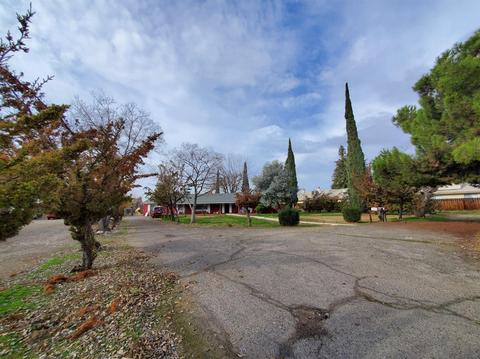 2958 Peach Ave, Clovis, CA 93612 photo 1