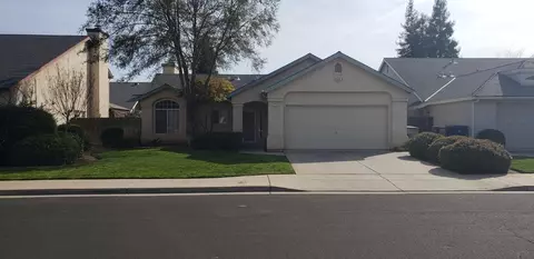 274 W Chennault Ave, Clovis, CA 93611 photo 1