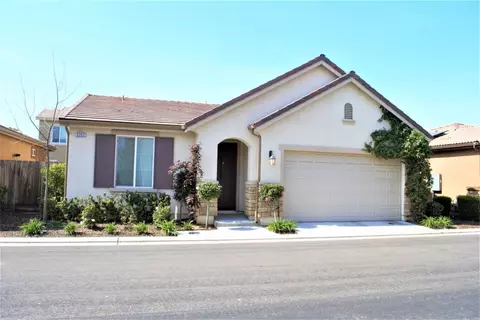 3352 Monviso Ln, Clovis, CA 93619 photo 1