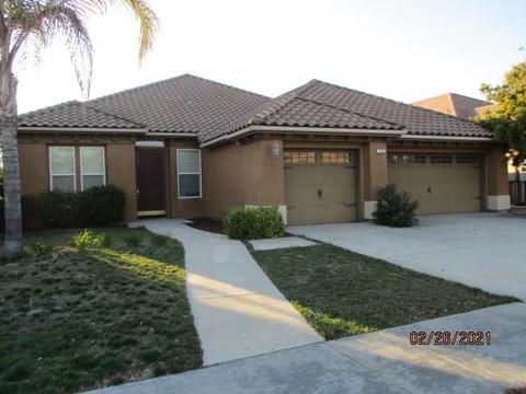 1810 N Sanders Ave, Clovis, CA 93619 photo 1