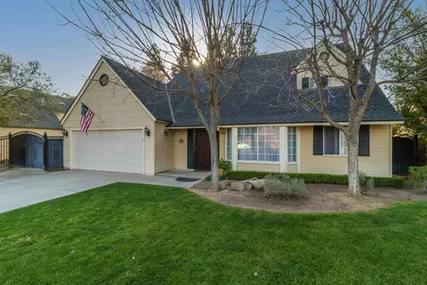 1342 Armstrong Ave, Clovis, CA 93611 photo 1
