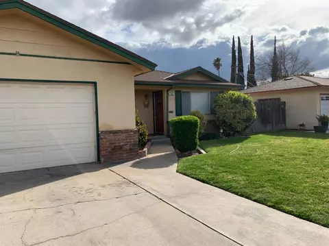 926 W Rialto Ave, Clovis, CA 93612 photo 1