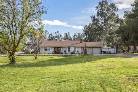 34862 Bonadelle Ave, Madera, CA 93636 photo 1