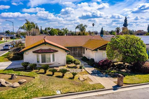 221 Mainberry Dr, Madera, CA 93637 photo 1