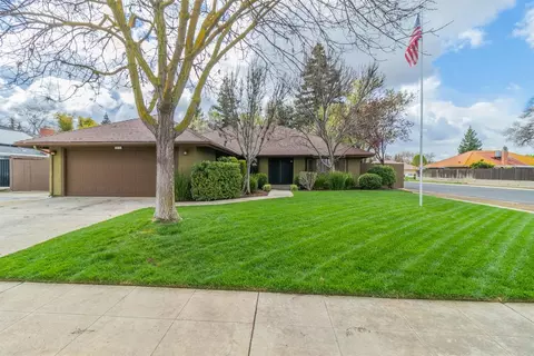 2414 Barstow Ave, Clovis, CA 93611 photo 1