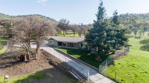 26739 Sales Creek Rd, Clovis, CA 93619 photo 1