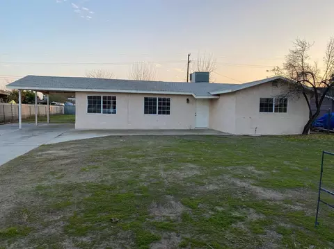 8663 E Ostler St, Selma, CA 93662 photo 1