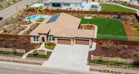 2017 Teague Ave, Clovis, CA 93619 photo 1