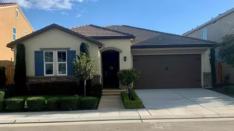 3862 Buckingham Ave, Clovis, CA 93619 photo 1