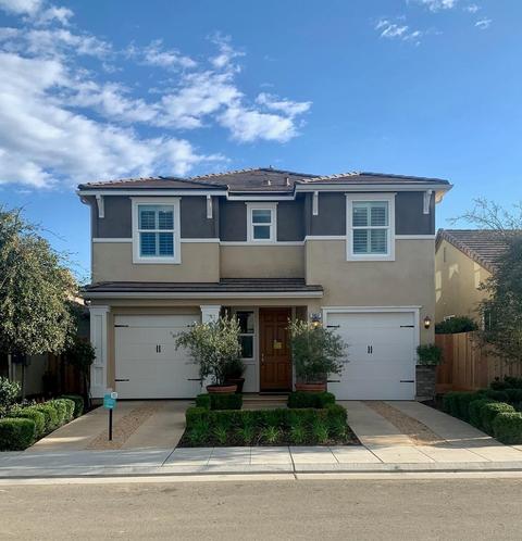 3852 Buckingham Ave, Clovis, CA 93619 photo 1