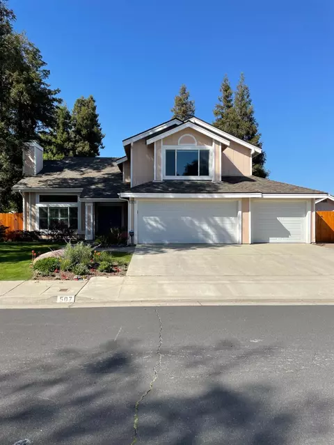 507 W Birch Ave, Clovis, CA 93611 photo 1