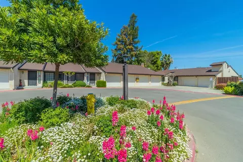 1685 Willow Ave, Clovis, CA 93612 photo 1