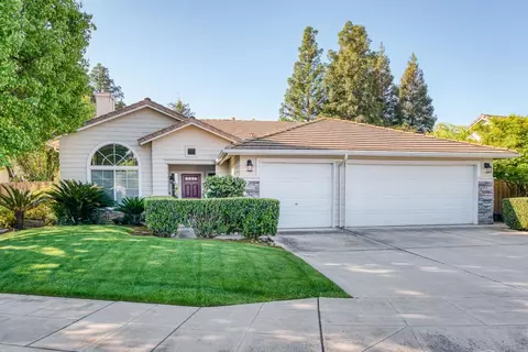 2388 Goshen Ave, Clovis, CA 93611 photo 1