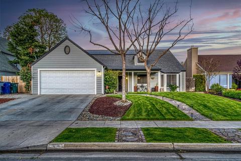 969 N Chapel Hill Ave, Clovis, CA 93611 photo 1